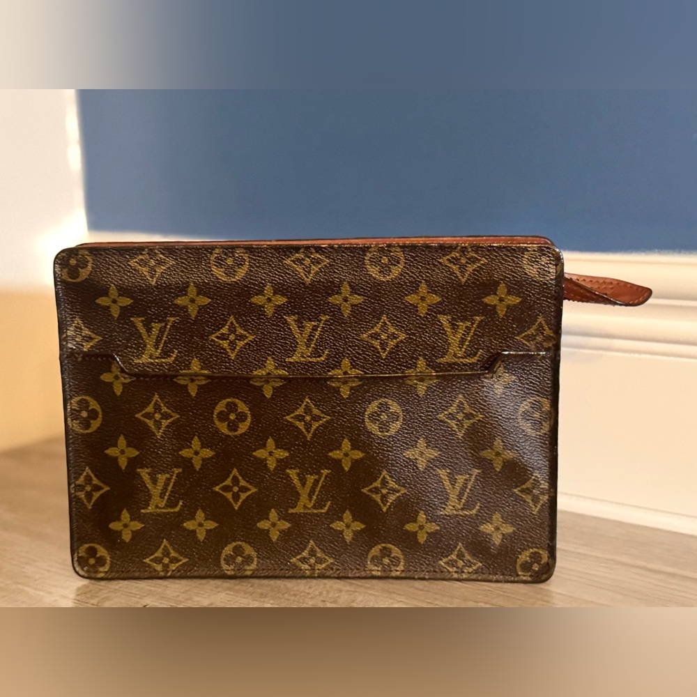 Authentic Vintage Louis Vuitton Monogram Canvas Pochette Homme Second Clutch